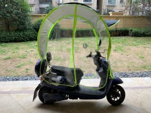 גגון גשם אוניברסלי לאופנים מכסה כל הכיוונים